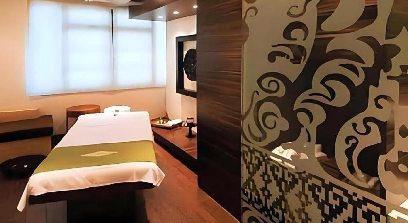 The Heritage Sathorn Suite Hotel Bangkok Esterno foto
